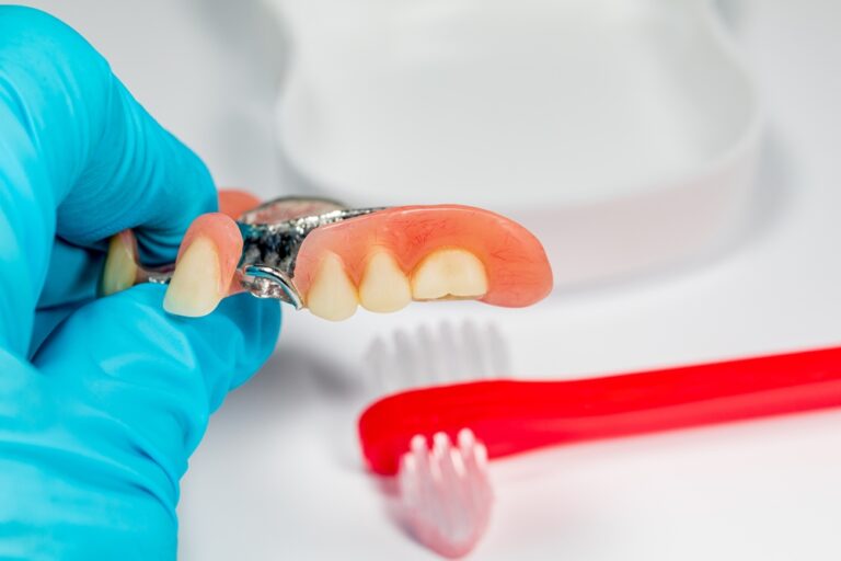 Can You Stain False Teeth? (8 effective ways)